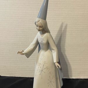 Lladro White and Blue Snowflake Figurine